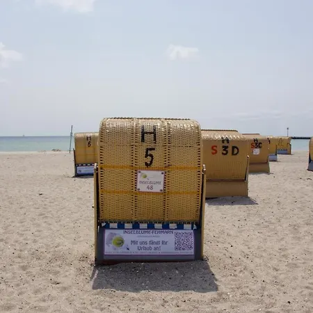 Inselblume 48 - Kuschlige In Der Strandburg